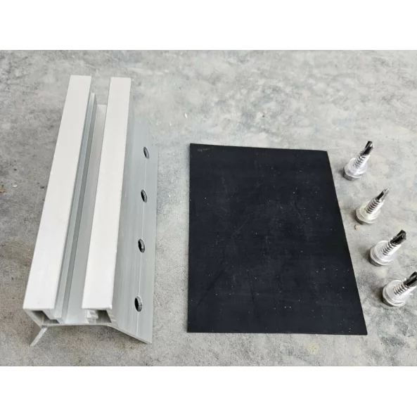 Mini abrazadera para paneles sándwich R23+EPDM+4 tornillos autoperforantes