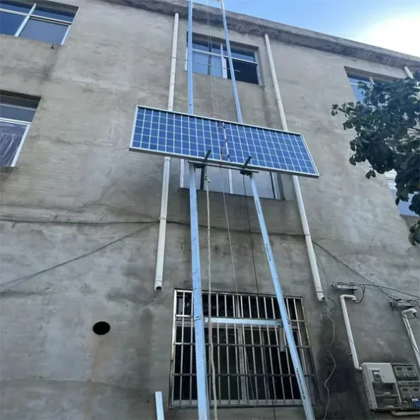 Lift electric din otel înalțime maximă 18 m, cu carucior mobil si telecomanda, pentru ridicarea mărfurilor si a panourilor solare fotovoltaice