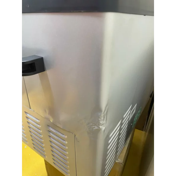 Nevera de coche Smart Cooler 40L con compresor, 12/24/220V, con pantalla LCD y Bluetooth – ¡PRODUCTO REACONDICIONADO!