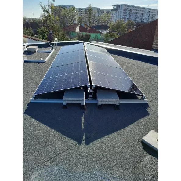 Komplett EAST-WEST 2X5 rendszer, előtétlemezek rögzítése 10 db fotovoltaikus napelem 10 és 15 fokos szögben