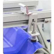 Soporte L + Tuerca D para fijación de los paneles fotovoltaicos al tejado de chapa