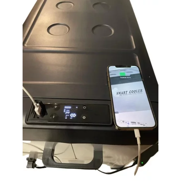 Pachet frigider auto cu compresor smart cooler 50l , 12/24/220v, cu display LCD si bluetooth, transformator 220V inclus, taxa verde inclusa+Husa de protectie termoizolanta
