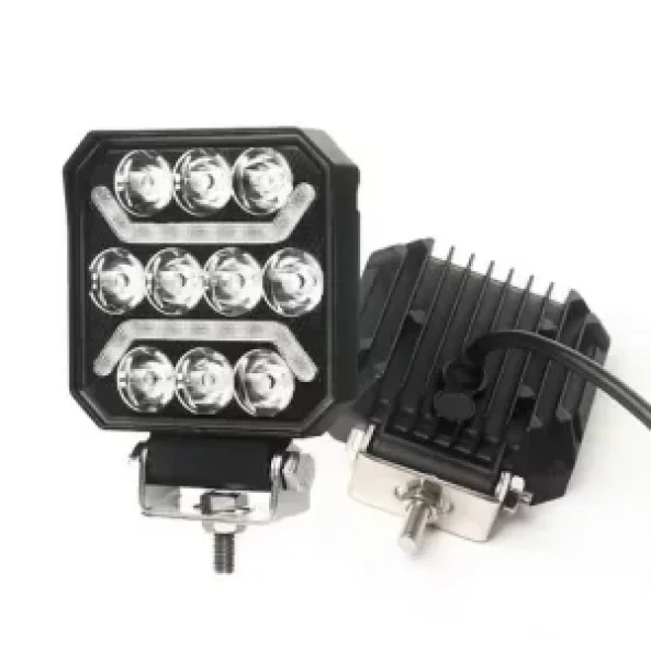 LED projektor P.TIP 39-OFF ROAD: 4&amp;quot;/28W /12V-24V/3000 LM/ IP 67 Vízálló