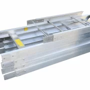 Elektricheski aluminiev asans-or, maksimalna visochina 19 m, s promenliv iegiel za povdigane na tovari i fotovoltaichni solarni paneli