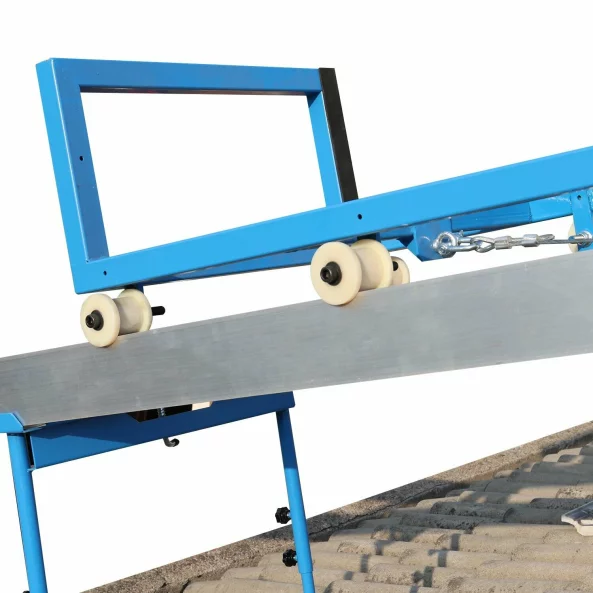 Elektricheski aluminiev asans-or, maksimalna visochina 19 m, s promenliv iegiel za povdigane na tovari i fotovoltaichni solarni paneli