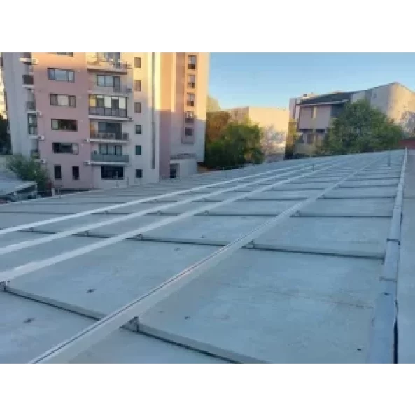 Алуминиева релса за закрепване на фотоволтаични соларни панели 2,4м