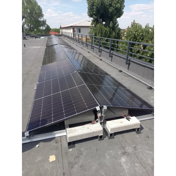 Komplett EAST-WEST 2X5 rendszer, előtétlemezek rögzítése 10 db fotovoltaikus napelem 10 és 15 fokos szögben