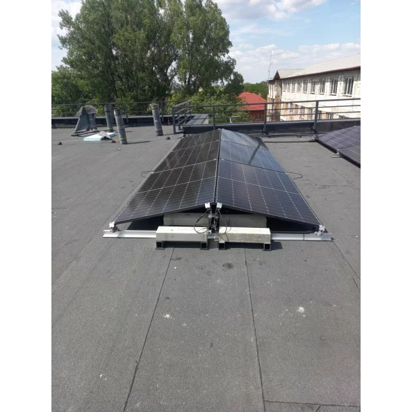 Komplett EAST-WEST 2X5 rendszer, előtétlemezek rögzítése 10 db fotovoltaikus napelem 10 és 15 fokos szögben