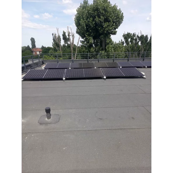 Komplett EAST-WEST 2X5 rendszer, előtétlemezek rögzítése 10 db fotovoltaikus napelem 10 és 15 fokos szögben