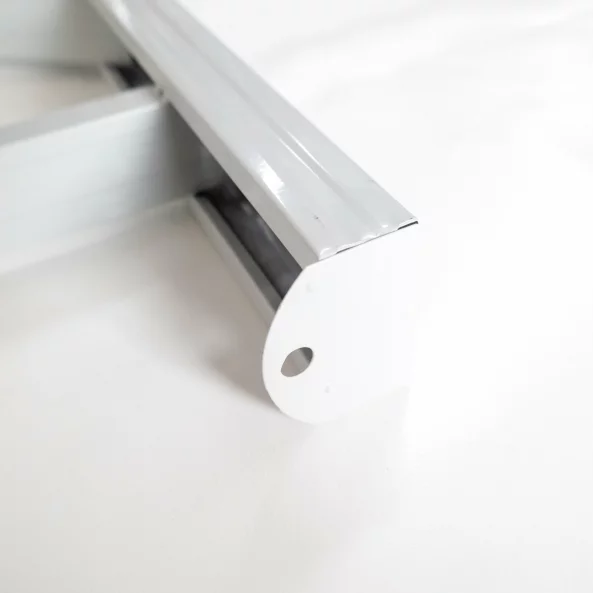 Fehér lábú professzionális polc 2000 x 600 200 kg / szint 0,6 mm vastagság