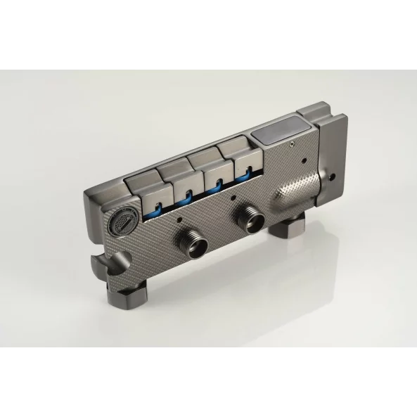 Set duș multifuncțional cu termostat integrat si afișaj de tip electronic