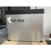 РАЗПЕЧАТАН! Автомобилен хладилник с компресор Smart Cooler 50л, 12/24/220V, с LCD дисплей и Bluetooth, включен трансформатор 220V, включен Еко такс