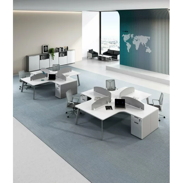 Operativen ofis, rabotna stantsiia s 4 rabotni mesta i vgradeni shkafove, moderen i eleganten dizain, premium kachestvo, razmeri 2400*2800*750