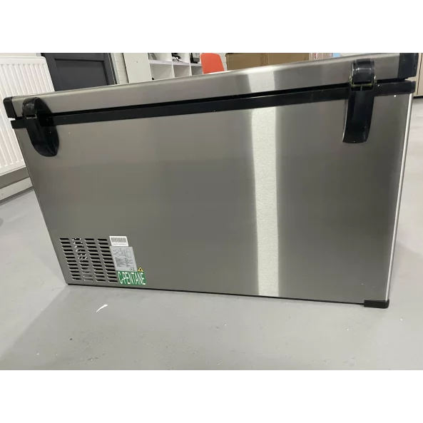 PRODUS RESIGILAT! Frigider auto cu compresor smart cooler 110L , 12/24V, cu display LCD si bluetooth