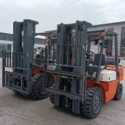Stivuitor diesel cutie automata , 3500 kg ,inaltime de ridicare de la 3 m la 6 m , translatie stanga-dreapta