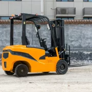 Stivuitor electric , 1500 kg ,inaltime de ridicare 4.5 m ,translatie stanga-dreapta