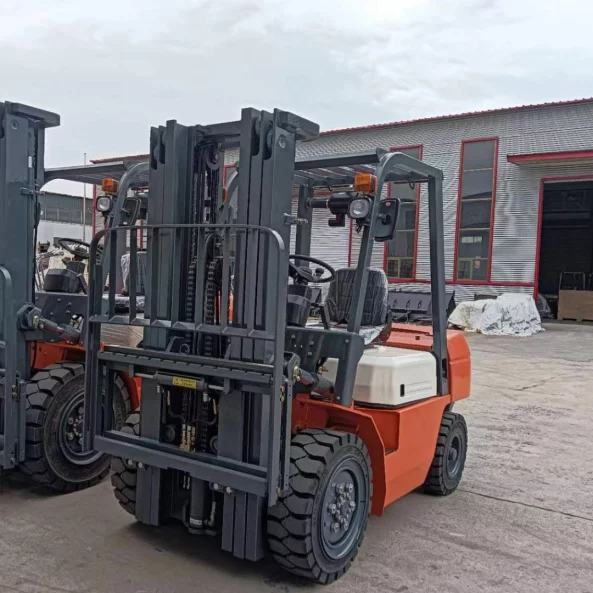Stivuitor diesel cutie automata , 5000 kg ,inaltime de ridicare de la 3 m la 6 m , translatie stanga-dreapta
