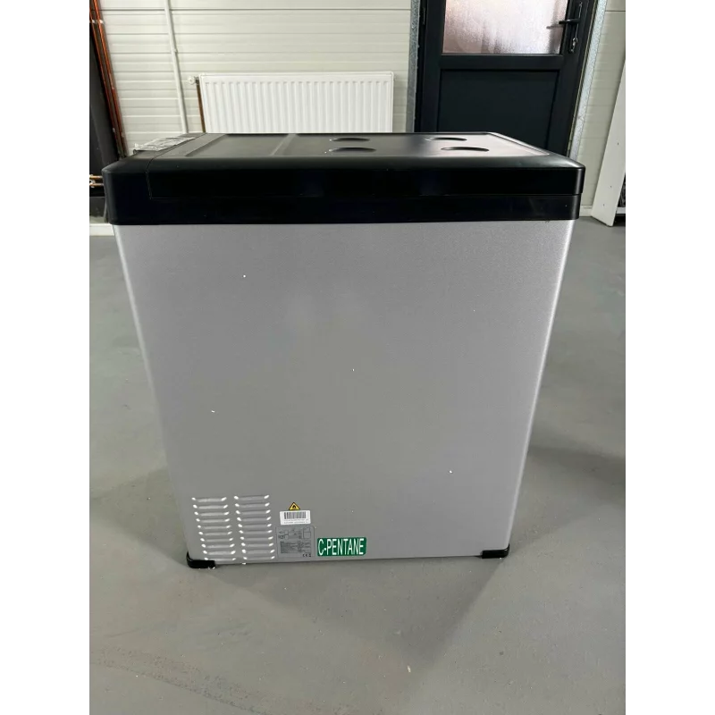 PRODUS RESIGILAT! Frigider auto cu compresor smart cooler 75L , 12/24V , cu display LCD si bluetooth, taxa verde inclusa