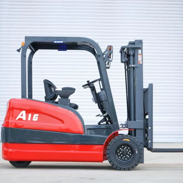Stivuitor electric 1.6T,inaltime de ridicare 3 m ,translatie stanga-dreapta
