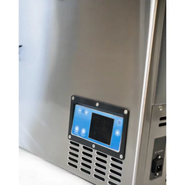 Автомобилен хладилник с компресор Smart Cooler BD110, 110 L, с LCD дисплей и Bluetooth, включена еко такса
