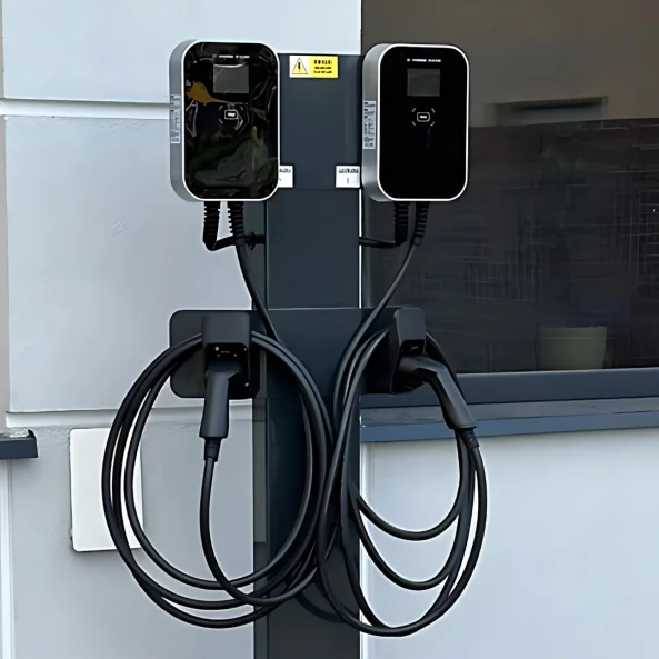Încărcător EV 11kW, 16A, trifazic, cu Bluetooth, ecran LCD, RCD Tip A + Filtru DC 6mA