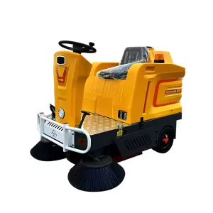 Maquina de limpieza viaria con aspiracion integrada