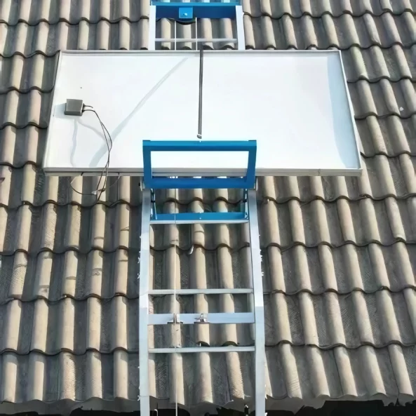 Elektricheski aluminiev asans-or, maksimalna visochina 19 m, s promenliv iegiel za povdigane na tovari i fotovoltaichni solarni paneli