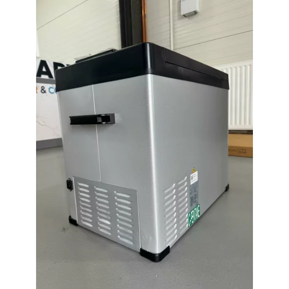 Frigider auto cu compresor smart cooler 50L , 12/24 V , cu display LCD si bluetooth, taxa verde inclusa -PRODUS RESIGILAT!