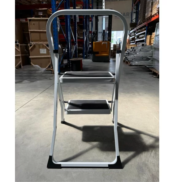 Scară din oțel cu 2 trepte – Model KMH0202C