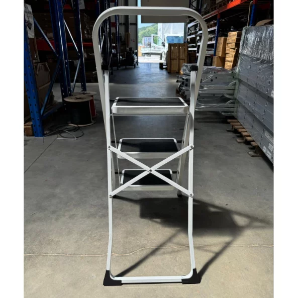 Scară din oțel cu 3 trepte – Model KMH0203C