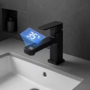 Модерен санитарен смесител с LED дисплей за температура, монтаж на един отвор