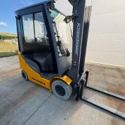 Мотокар Jungheinrich TFG316s – 1600 кг, LPG, затворена кабина (2018)