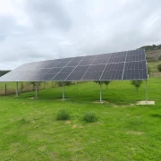 Estructura de acero para montaje de paneles fotovoltaicos, ángulo ajustable – 4 kW