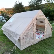 Cort Gonflabil Personalizat din Țesătură Oxford 420D – Confort, Spațiu și Rezistență