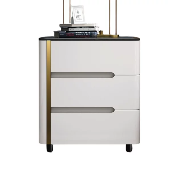 Бяло боядисано нощно шкафче от синтерован камък, дъбово дърво и метал – с 3 чекмеджета за съхранение