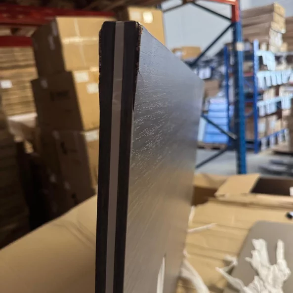 Masă birou cu dulap lateral mobil ,design modern și elegant ,calitate premium , dimensiuni 1600*800*750-PRODUS RESIGILAT!