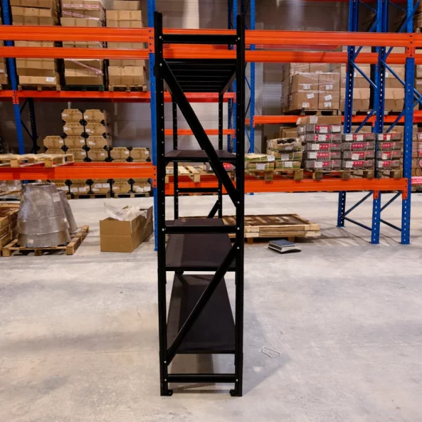 Стойка за професионален стелаж – 2000 × 400 мм, профил 50×35×0,7 мм, със система за закрепване с болтове – 100 кг/ниво