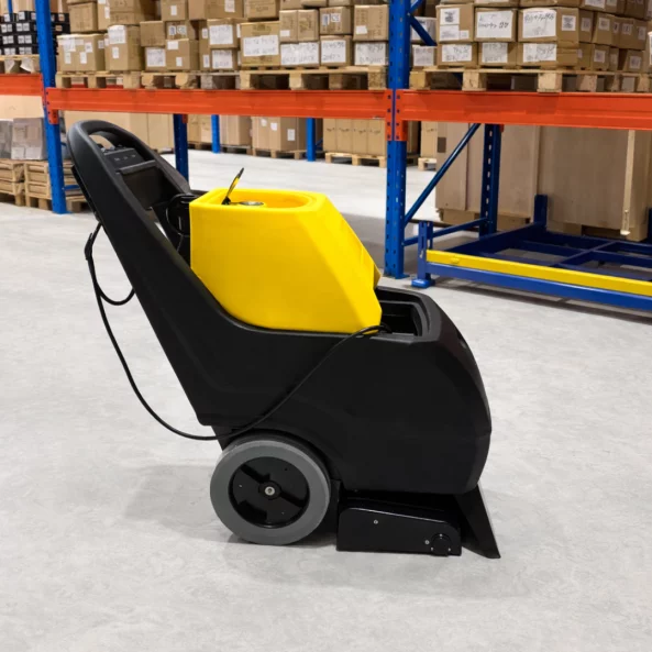 Професионална машина за пране и изсмукване на мокети и килими – ефективно и безшумно почистване