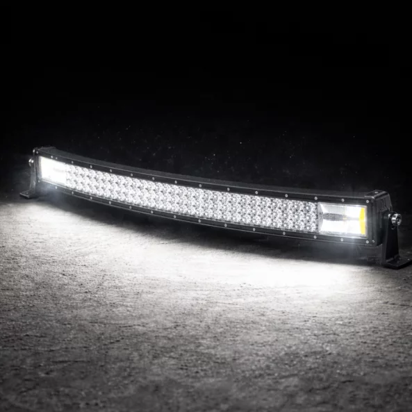 Ívelt LED fényrúd – három sor LED, 32 hüvelyk, 405W