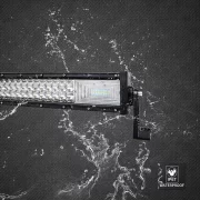 Egyenes LED rúd – három sor LED-del, Hummer stílusú dizájn, 52 hüvelyk, 675 W