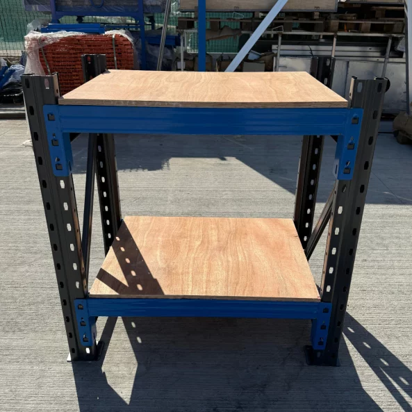 Ipari munkapad retegelt lemezbol H1000 x M600 x M1000 - 1000kg/szint SZURKE ES KEK