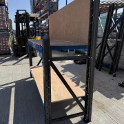 Mesa de trabajo industrial con panel de contrachapado L2000 x D600 x H1000/1500 mm – 1000 kg/nivel, GRIS Y AZUL