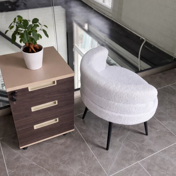 Fotoliu Modern Boucle Alb – Design Elegant cu Spatar Curbat