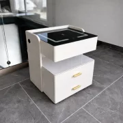 Mesita de noche inteligente con carga inalámbrica de 15W, iluminación LED con 3 colores, caja fuerte integrada y luz nocturna con sensor – color blanco
