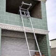 Lift electric din aluminiu, înaltime maxima 25 m, unghi fix - ridicare marfuri si panouri solare fotovoltaice