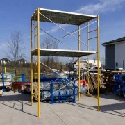 Andamio móvil de acero H4000L1800W900 mm con 4 juegos de diagonales y 2 plataformas.