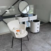 Комплект BELLA &amp; ROSALIE – тоалетка с LED огледало и удобен стол 80x40x120