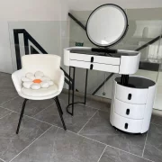Комплект BELLA &amp; ROSALIE – тоалетка с LED огледало и удобен стол 80x40x120
