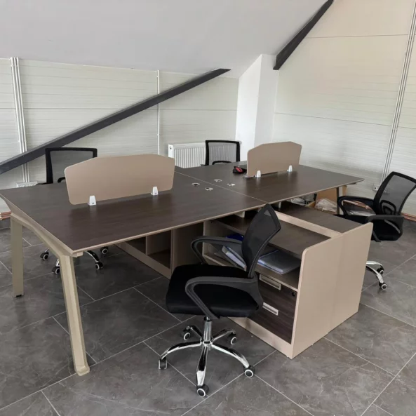 Set Scaun ergonomic cu spatar mesh si Birou Operational cu 4 Posturi - W2800*D2400*H750