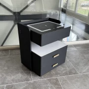 Mesita de noche inteligente con carga inalámbrica de 15W, iluminación LED con 3 colores, caja fuerte integrada y luz nocturna con sensor